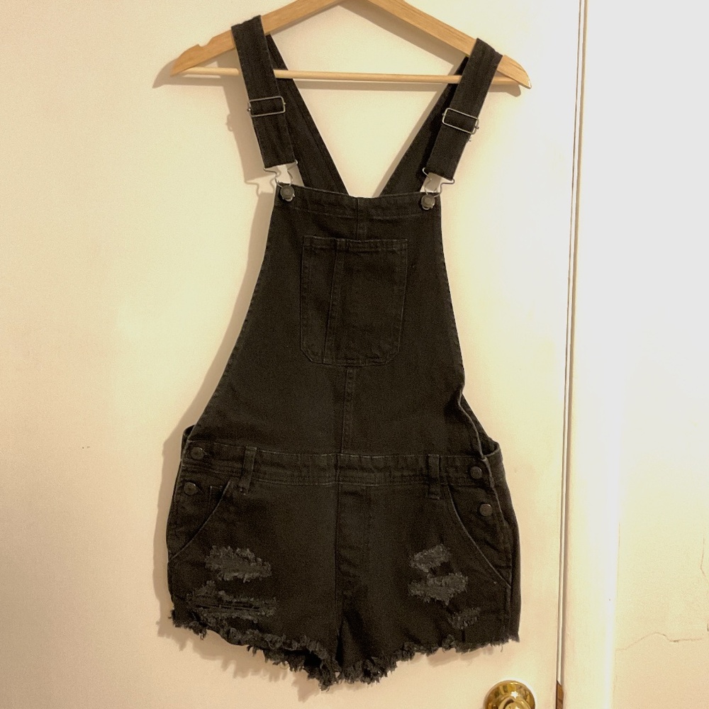 American Eagle Black Overall Shorts